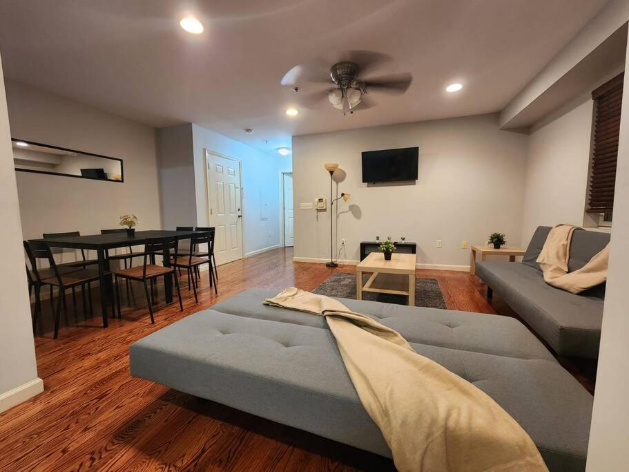 Luxury 2 Bed Apt, Mins To Nyc! Union City Ngoại thất bức ảnh